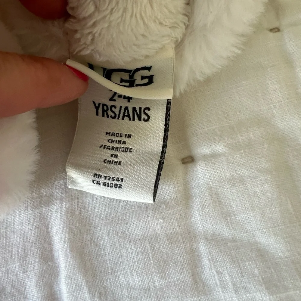 UGG Kids Faux Fur Mittens